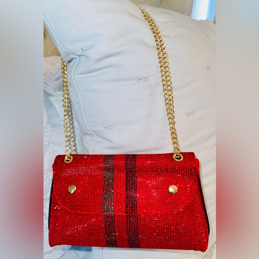Red Beaded Shoulder Bag with Gold Chain - Picture 1 of 6